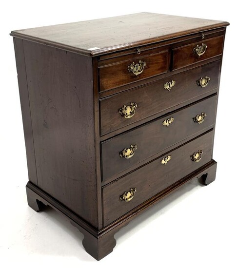 George III mahogany bachelors chest, moulded top over baize...