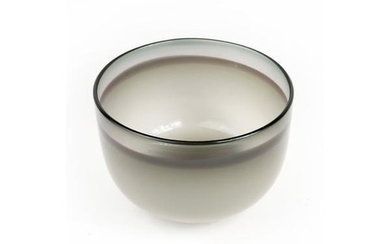 Guggisberg Baldwin Nonfoux white and grey glass bowl