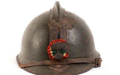 ITALY, Kingdom Great War Helmet m.16 CCRR exceptional and very rare helmet of Italian manufacture...