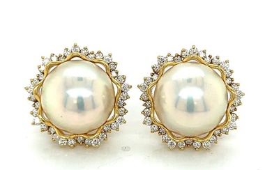 KURT WAYNE 18K Yellow Gold Mabe Pearl & Diamond Earrings