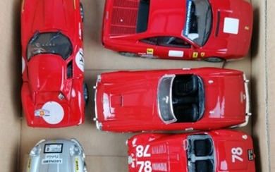 LOT de 8 véhicules échelle 1/43, métal : 1x ModelBox Ferrari 1x Record Ferrari Testa...