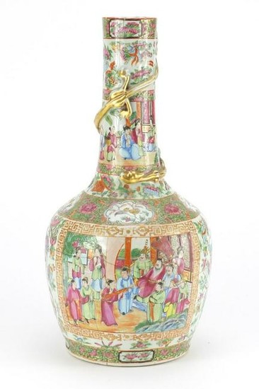 Large Chinese Canton porcelain vase hand painted in the
