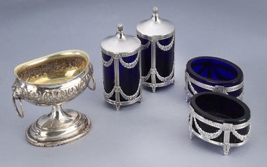 Late Empire salt shaker in silver and 2 Swedish salt and pepper sets in sterling silver and blue glass (5)