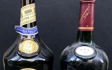 Lot de 2 bouteilles : Cognac Courvoisier et Bé