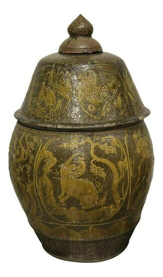Monumental Antique Chinese Vase Circa 17thc/18thc