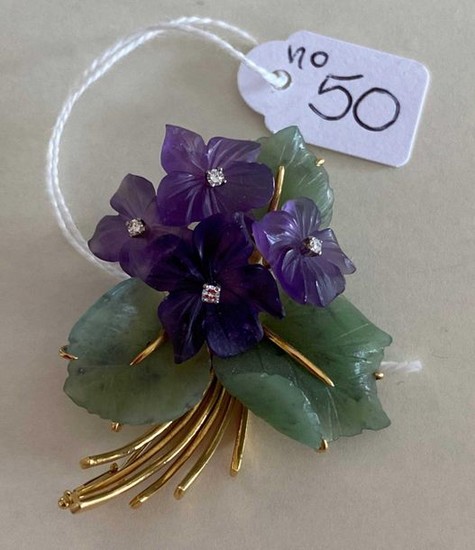 Pretty yellow gold brooch - bouquet of violets...