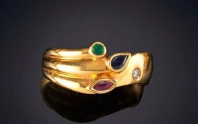 RING OF GLITTER, SAPPHIRE, EMERALD AND RUBY. Mounting in 19k yellow gold. Punched piece. Exit: 120,00 Euros. (19.966 Ptas.)