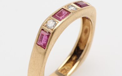 RING WITH RUBIES AND DIAMONDS.