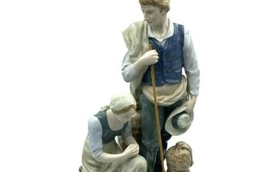 Royal Dux Porcelain Group Figurines Field Worker and