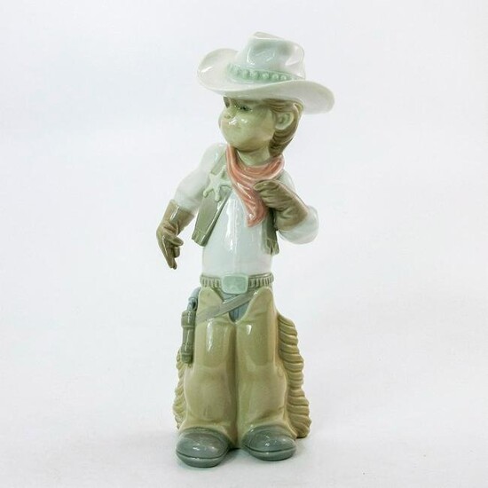 Sherriff Puppet 1004969 - Lladro Porcelain Figurine