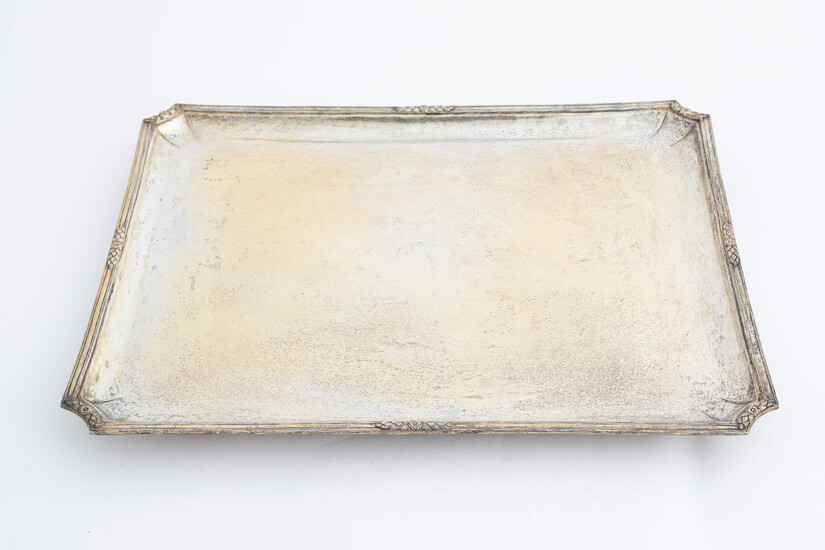 Silver tray, gr. 2740 ca. Early 20th century