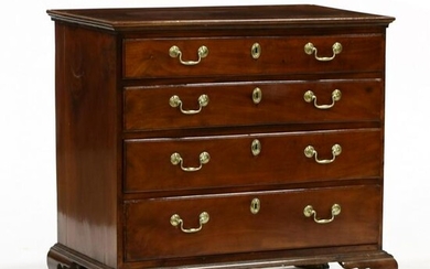 Southern Chippendale Mahogany Chest of Drawers