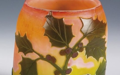 Vase mit Stechpalme