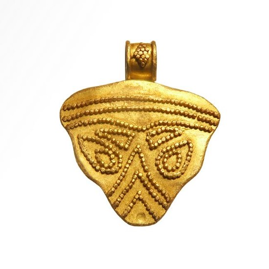 Viking Filigree Norse Wolf Head Gold Pendant, c. 10th