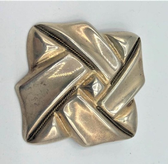 Vintage STERLING SILVER BROOCH Marked .925 MEXICO