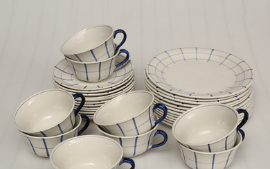 WILHELM KÅGE, 33 pieces of flint ware, Trellis, coffee cups, coffee saucers and sideboards, Gustavsberg (1942-1958).