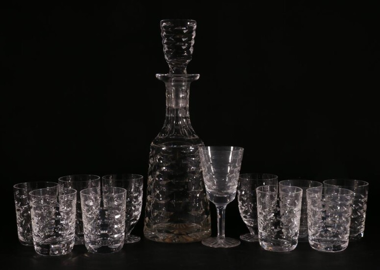 Waterford Crystal "Tralee" Patterned Drinks Suite Of Seven Small Tumblers, Three Footed Short Glasses And One Wine glass