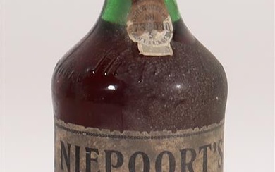 (-), fles port: Niepoort's 1952 Port, bottled 1955,...