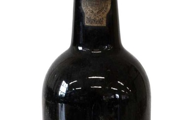 1 bottle Fonseca’s Vintage Port 1977