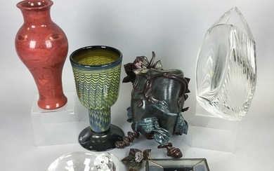 Seven Pieces of Art Glass, late 20th century, Steuben figurine and bowl, clear glass vase, leaded glass box, vase, chalice and a leaf