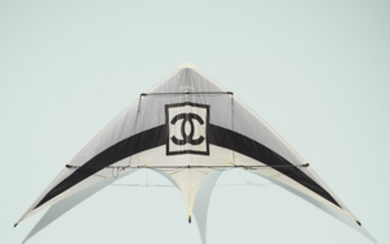 Chanel, kite