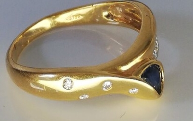 18 kt. Gold - Ring - 0.20 ct Sapphire - Diamonds