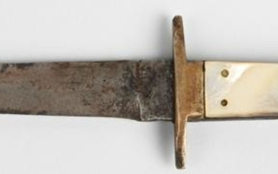 19th CENT. PEARL HANDLE SIDE KNIFE