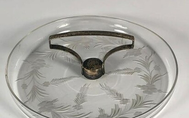 19th. Century Sterling Silver Handled Wheel Cut Serving