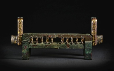 AN EXCEEDINGLY RARE SET OF GOLD AND SILVER-INLAID BRONZE FITTINGS WARRING STATES PERIOD - HAN DYNASTY