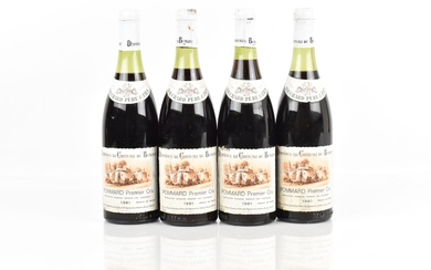 4 bouteilles de POMMARD 1er Cru 1981 du CHATEAU... - Lot 151 - Alexandre Landre Beaune