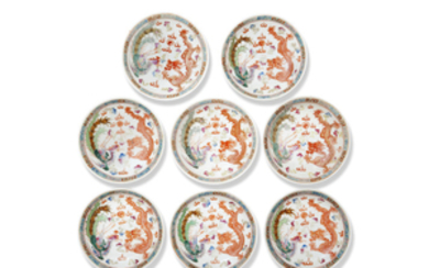 A SET OF EIGHT SMALL FAMILLE ROSE 'DRAGON AND PHOENIX' DISHES, GUANGXU PERIOD (1875-1908)