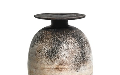 OVOID FORM WITH DISC, Hans Coper