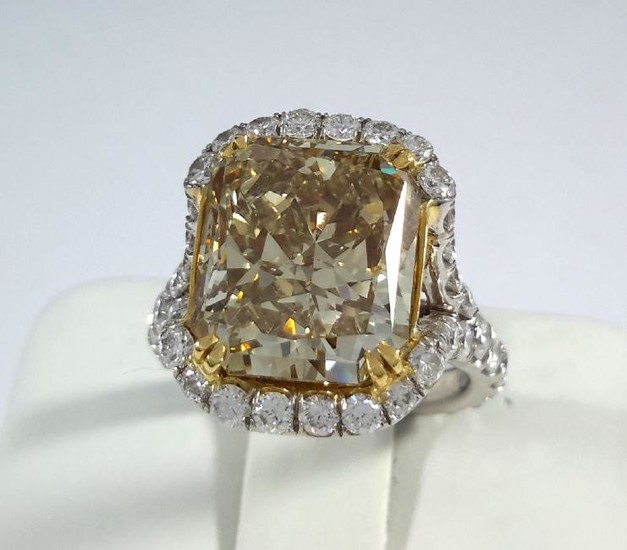 GIA 8.03ct Fancy Brown-Yellow Diamond Ring