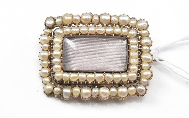 A GEORGIAN SEED PEARL MOURNING BROOCH, DATED 1764, 27X21MM