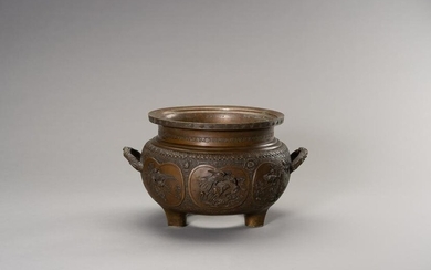 A LARGE AND HEAVY BRONZE TRIPOD CENSER