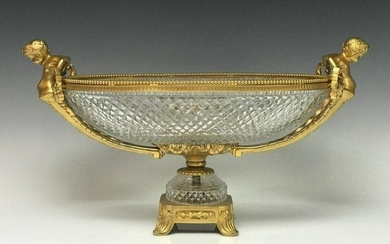 A LARGE DORE BRONZE MOUNTED BACCARAT CENTERPIECE
