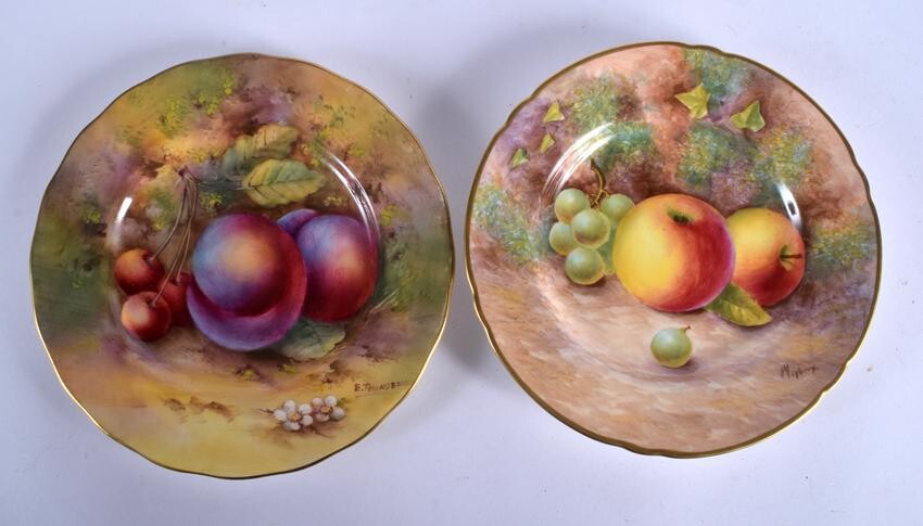A NEAR PAIR OF ROYAL WORCESTER FRUIT PAINTED PORCELAIN