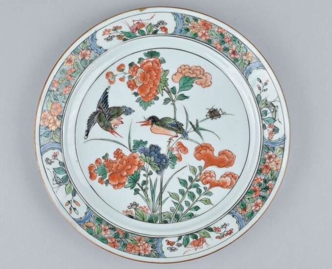 A VERY VERY FINE CHINESE FAMILLE VERTE DISH DECORATED WITH TWO KINGFISHERS - Porcelain - China - Kangxi (1662-1722)