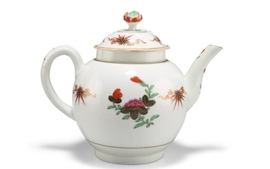 A WORCESTER TEAPOT AND COVER, CIRCA 1760, painted in