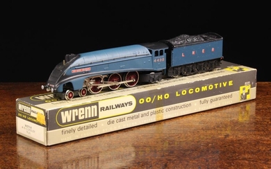 A Wrenn 00 Gauge Model Locomotive W2212.A Gresley A4 'LNER 4498 4-6-2 Sir Nigel Gresley' in blue, co