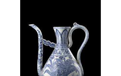 A blue and white porcelain ewer, in Ming 15th century style (defects) China, 19th century (h. max 22 cm.)