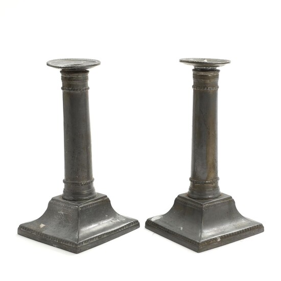 NOT SOLD. A pair of 19th century pewter candlesticks, stem with beadings, on square base. H. 20 cm. (2) – Bruun Rasmussen Auctioneers of Fine Art