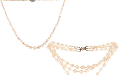 A three-row cultured pearl choker necklace