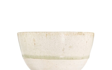 A transparent-glazed whiteware deep bowl, Sui - early Tang dynasty 隋至唐初 透明釉盌, A transparent-glazed whiteware deep bowl, Sui - early Tang dynasty 隋至唐初 透明釉盌