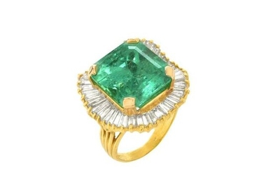 AGL Emerald, Diamond and 18K Ring