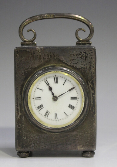 An Edwardian silver cased carriage timepiece, the movement with platform escapement, the enamel dial