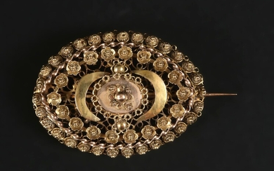 Antique oval Zeeland gold man's brooch, around 1900