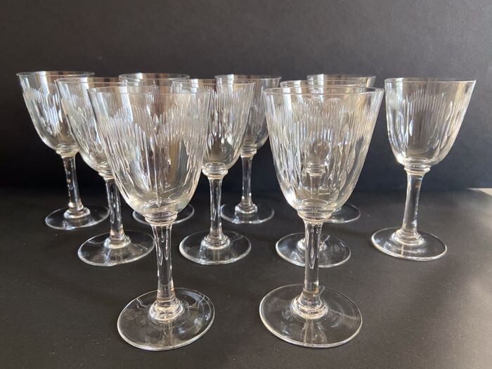 Baccarat - Magnificent suite of 10 glasses - "Molière" model - Cut crystal