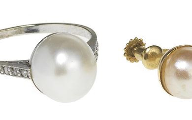 Bague sertie d'une perle probalement fine (D env. 9 mm)