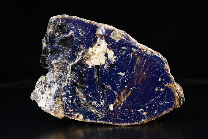 Big BLUE AMBER natural great quality and color play - unique specimen in this size - 160×110×50 mm - 372 g